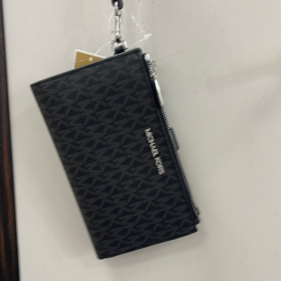 MICHAEL KORS LARGE DOUBLE ZIP WRISTLET PHONEHOLDER WALLET CLUTCH
BRIGHT WHITE - Picture 14 of 16